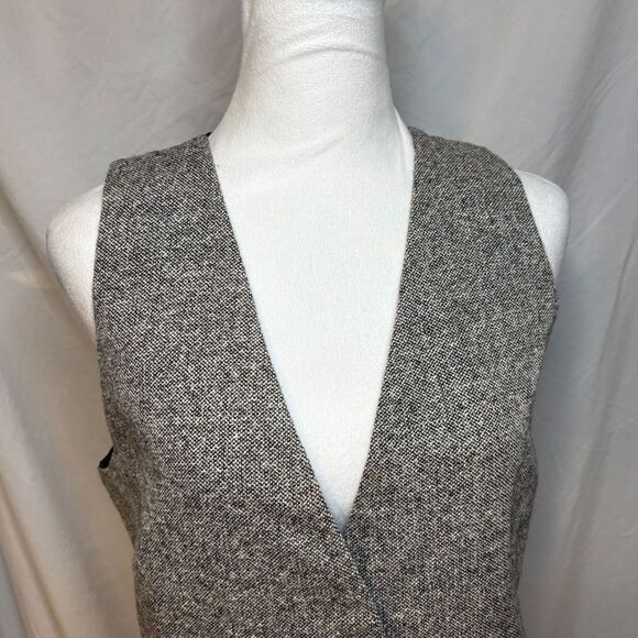Vintage Liz Clairborne Collection V Neck Lace Womens Knit Vest No Sleeve - Picture 2 of 7